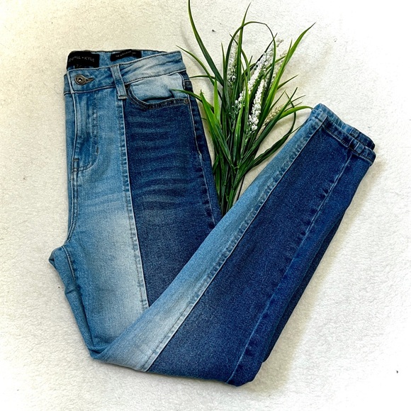 Kendall + Kylie Two Tone Ultra Babe Skinny Jean - Size 7/28 - Picture 1 of 12